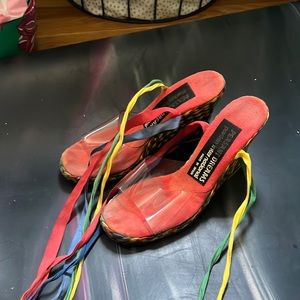 Vintage Spanish peasant dreams colorful wedges